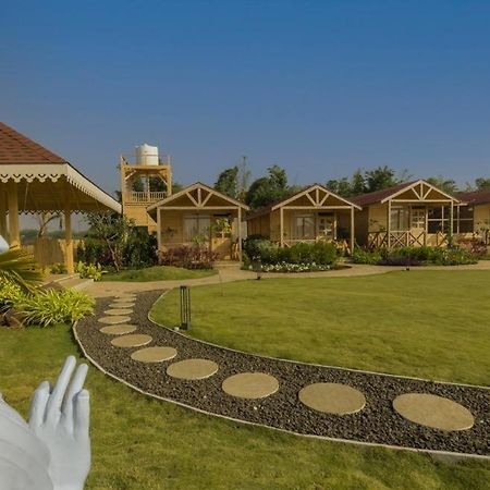 Waterscape Retreat Girnāre Exterior foto